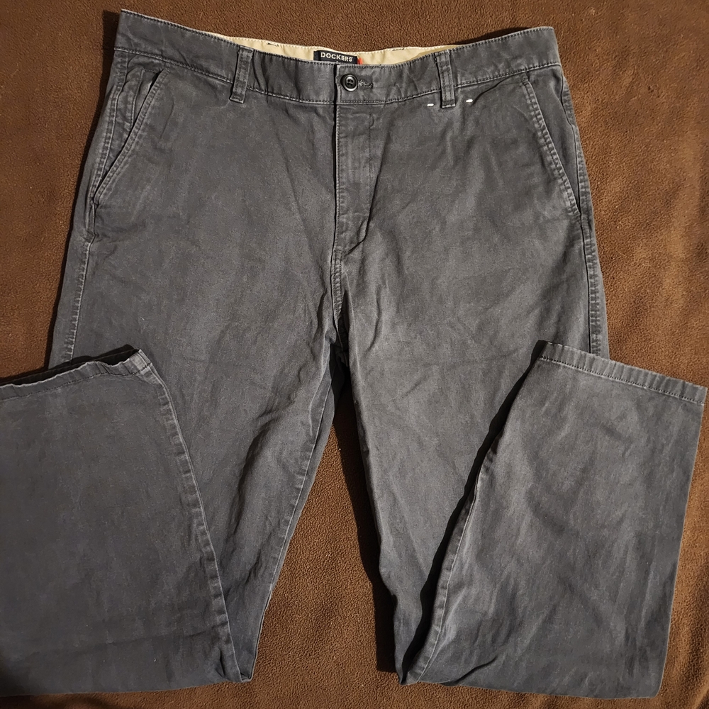 Dockers Men's Gray Pants